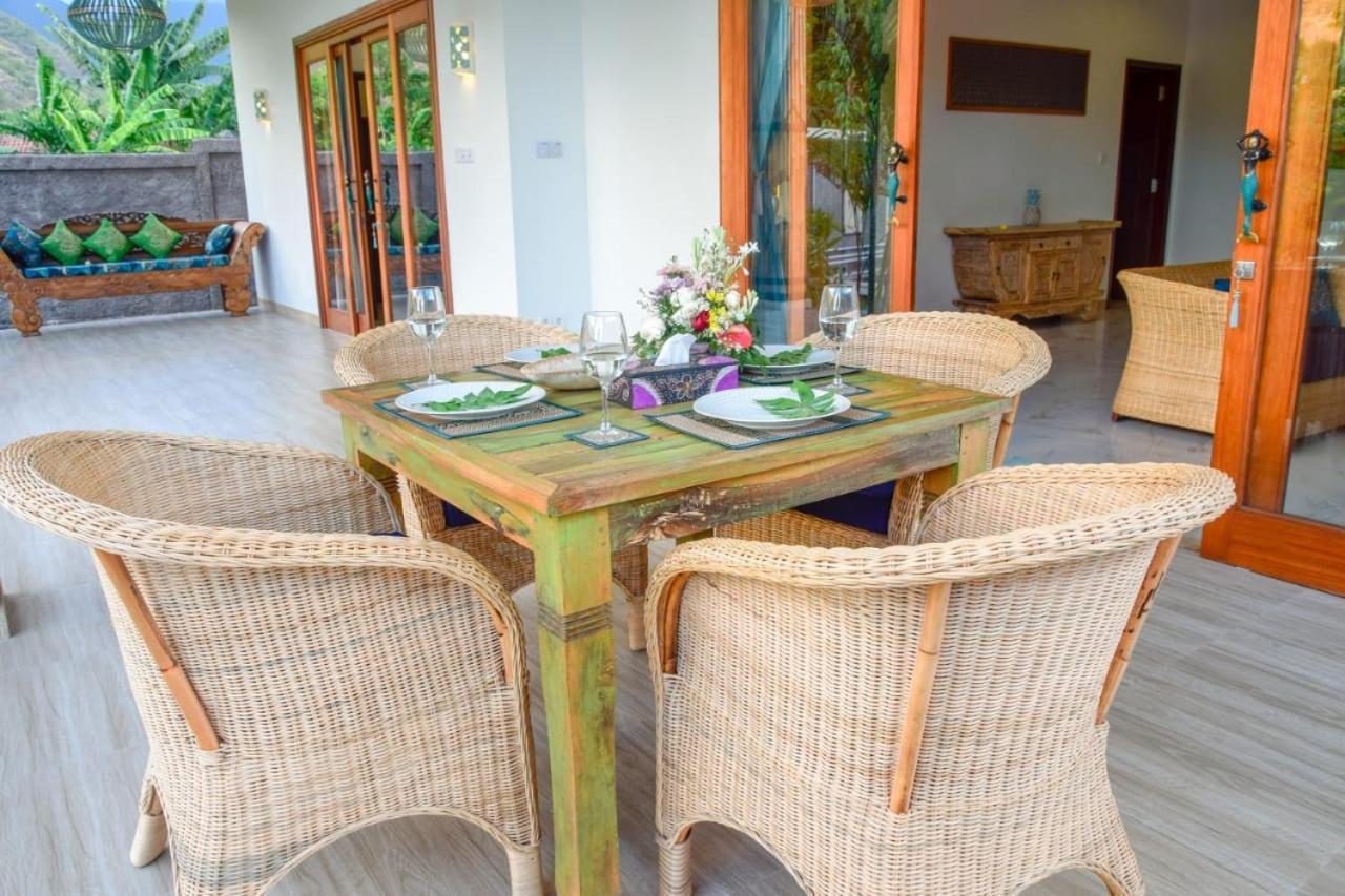 Bulan Pool Villa At Amed Harmony ภายนอก รูปภาพ